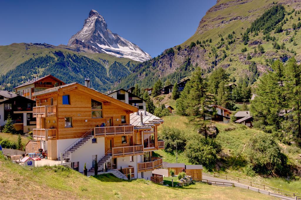 Angelina Daire Zermatt Oda fotoğraf